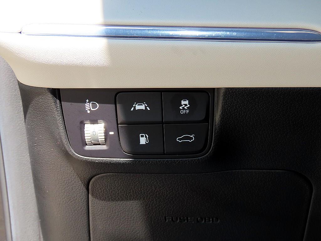 Hyundai Grandeur — photo 12