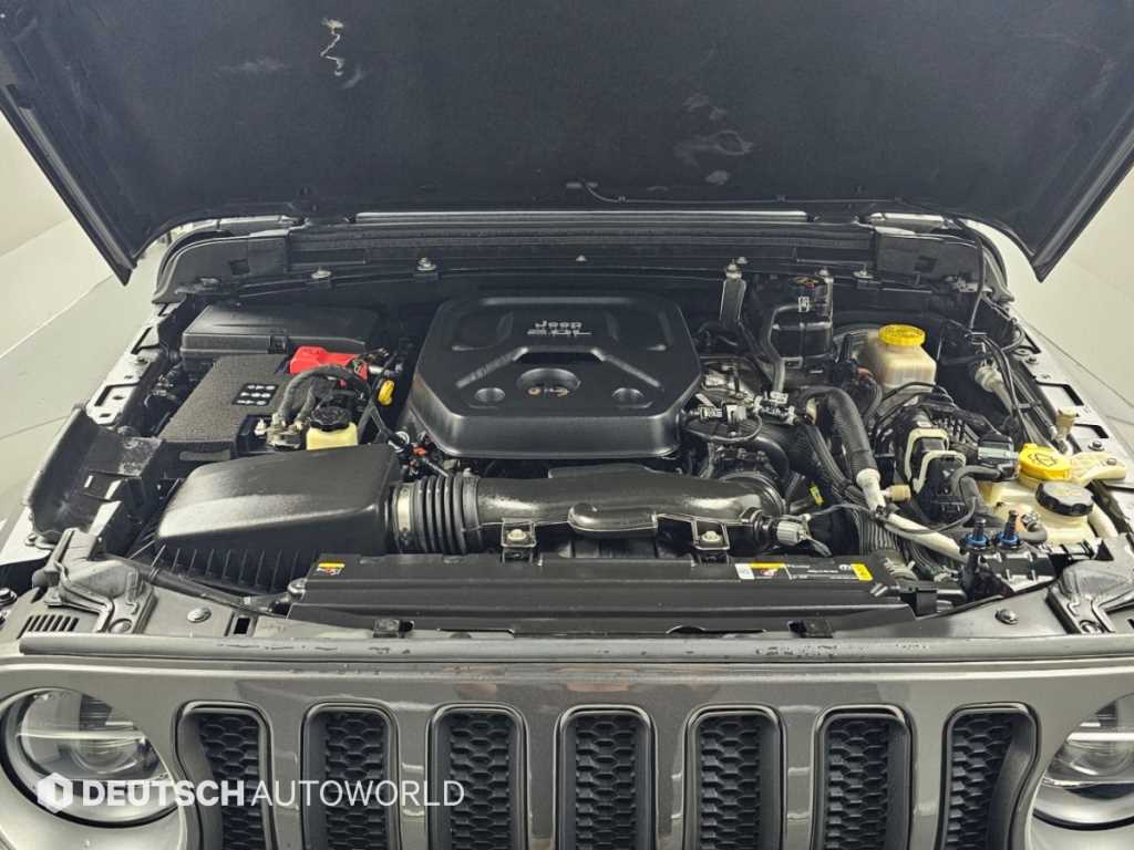 Jeep Wrangler — photo 06