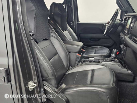 Jeep Wrangler — photo 10