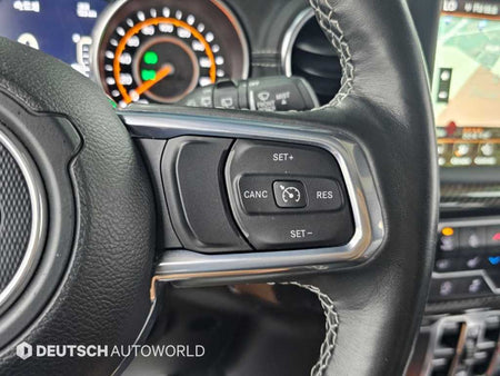 Jeep Wrangler — photo 16