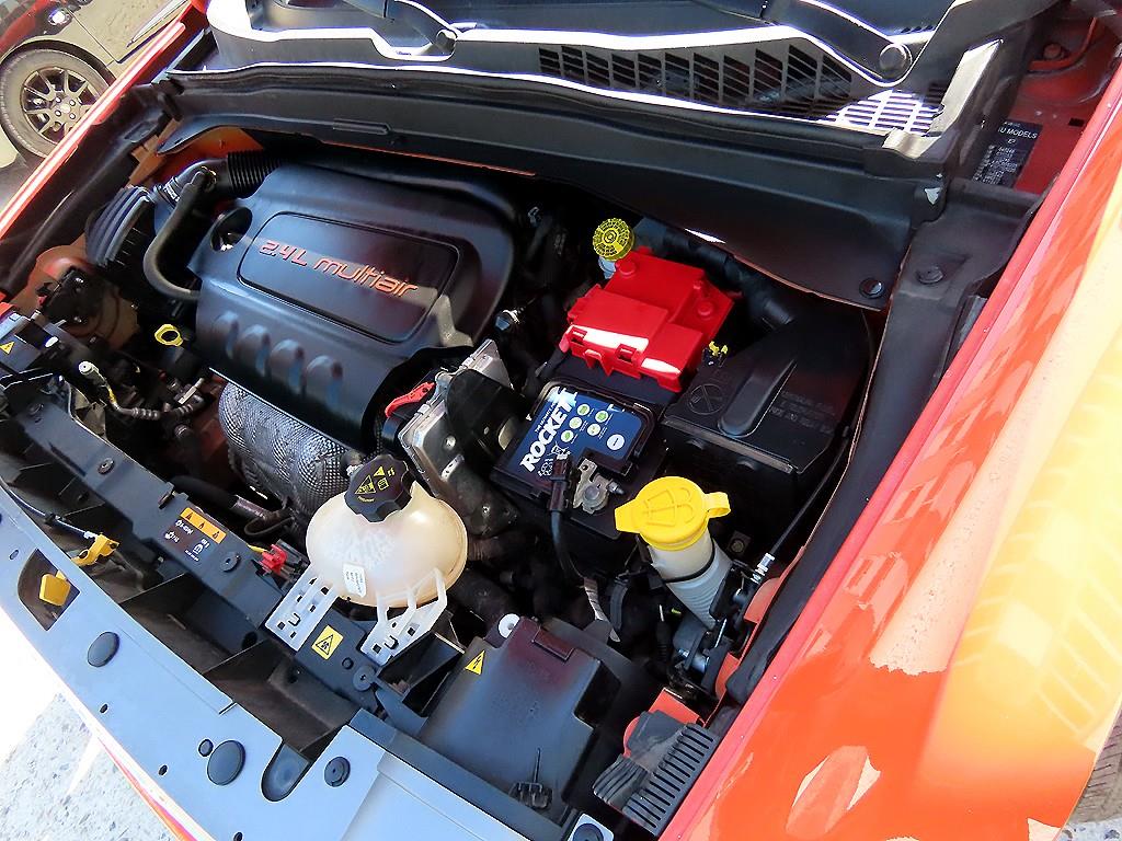 Jeep Renegade — photo 19