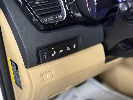 Kia Carnival — photo 11