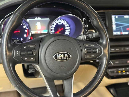 Kia Carnival — photo 12