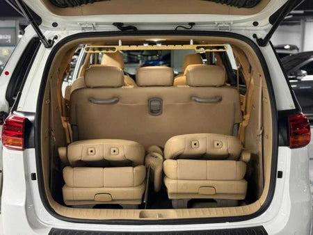 Kia Carnival — photo 19