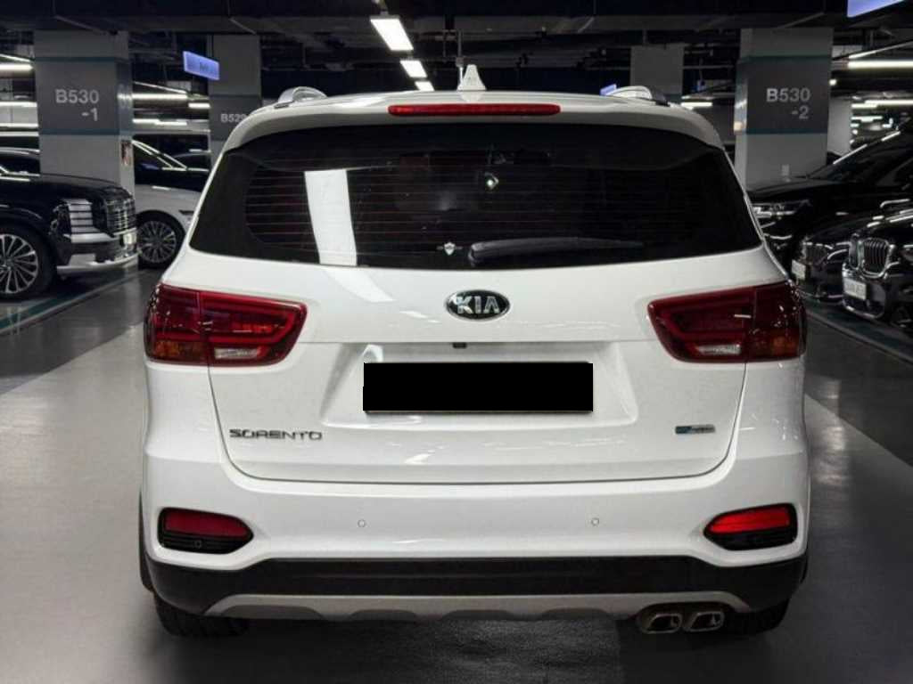 Kia Sorento — photo 04