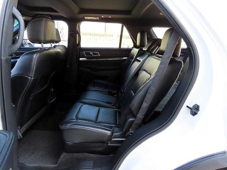 Ford Explorer — photo 06