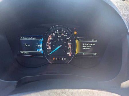 Ford Explorer — photo 09