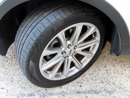 Ford Explorer — photo 20
