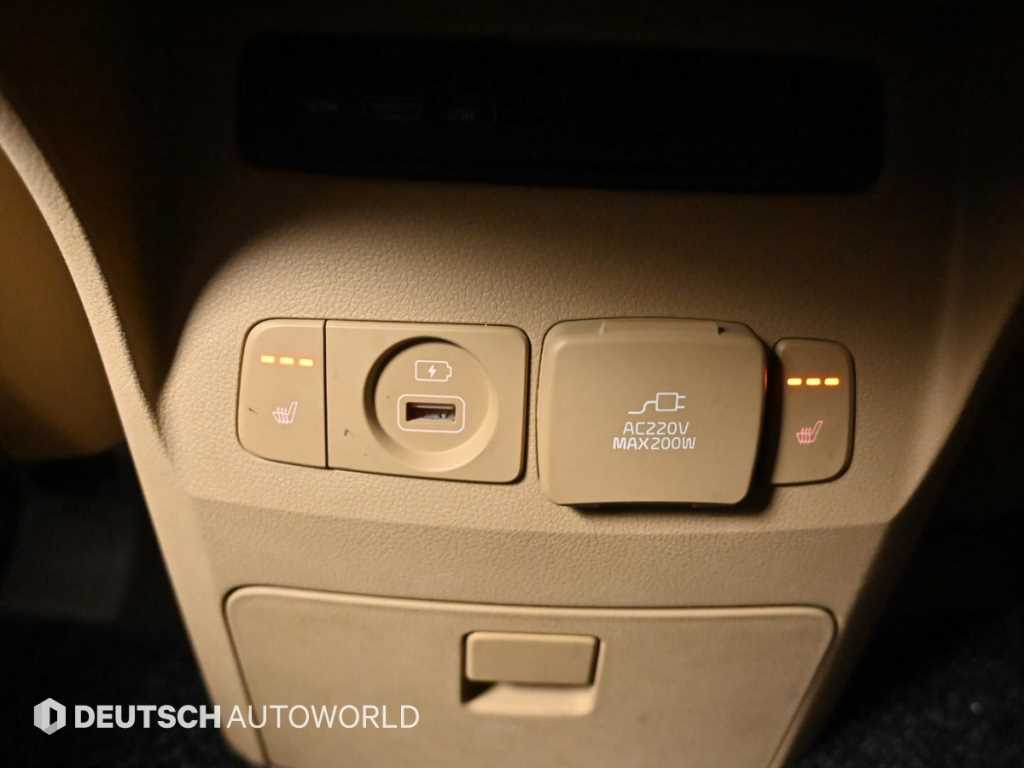 Kia Carnival — photo 16