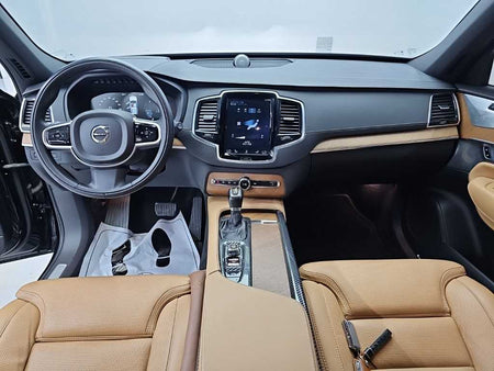 Volvo XC90 — photo 07