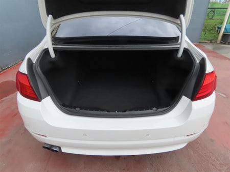BMW 5-Series — photo 05