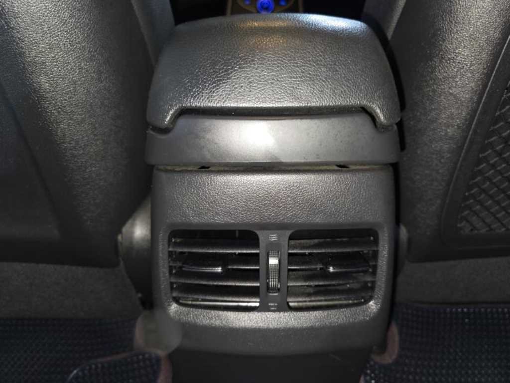 Hyundai Avante — photo 11