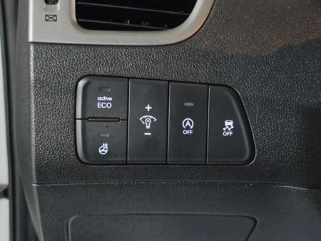 Hyundai Avante — photo 12