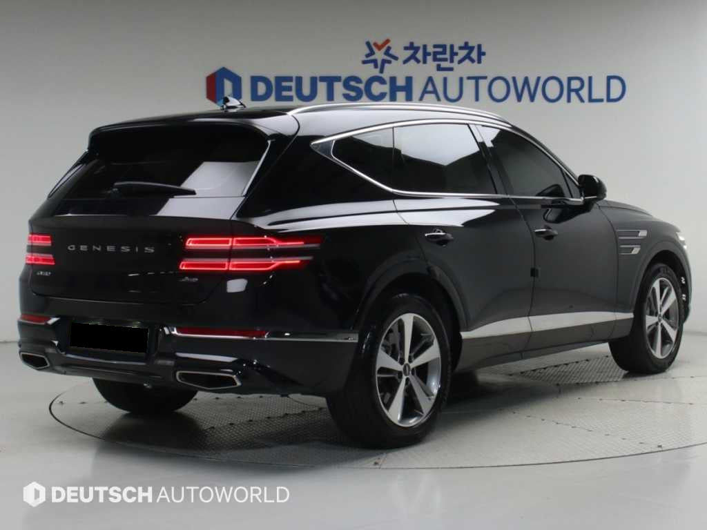 Genesis GV80 — photo 02