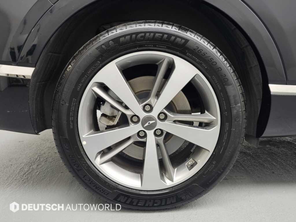 Genesis GV80 — photo 05