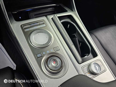 Genesis GV80 — photo 09