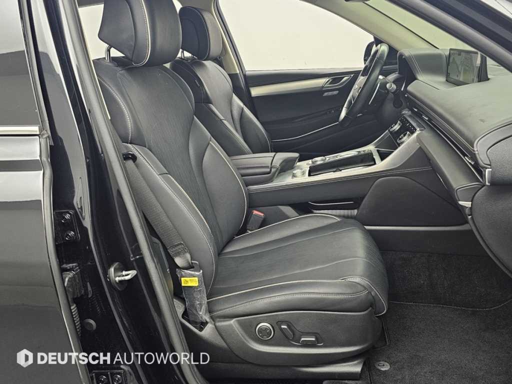 Genesis GV80 — photo 10