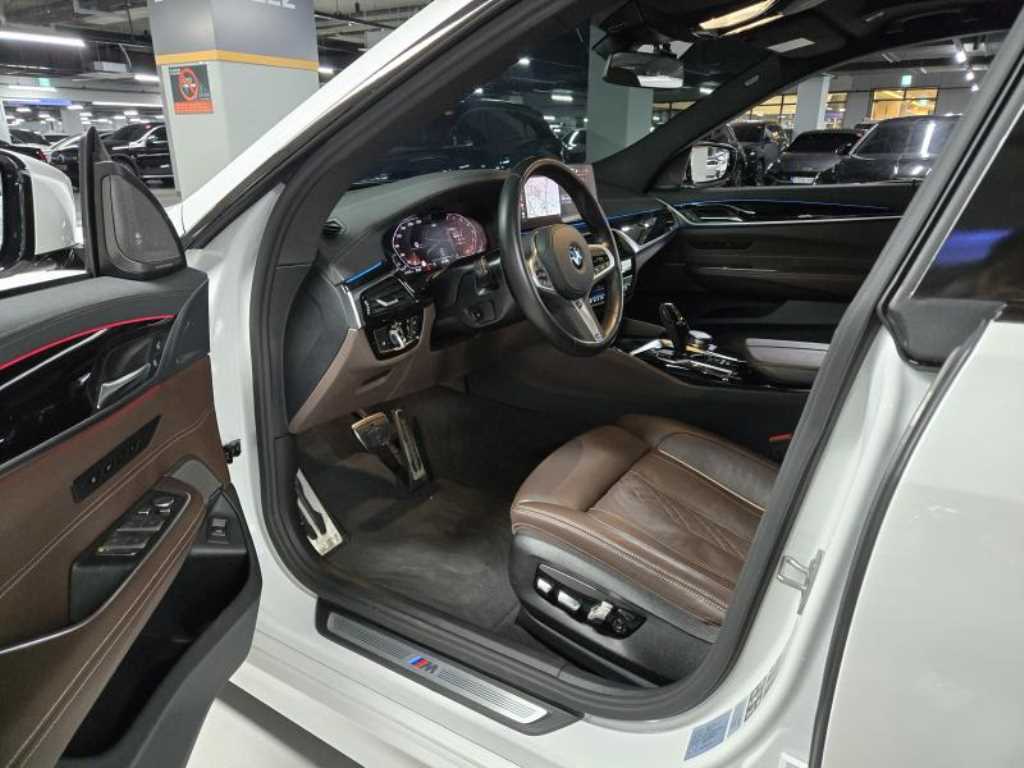 BMW Gran Turismo — photo 10