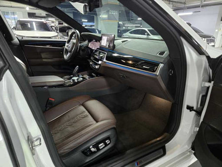 BMW Gran Turismo — photo 12