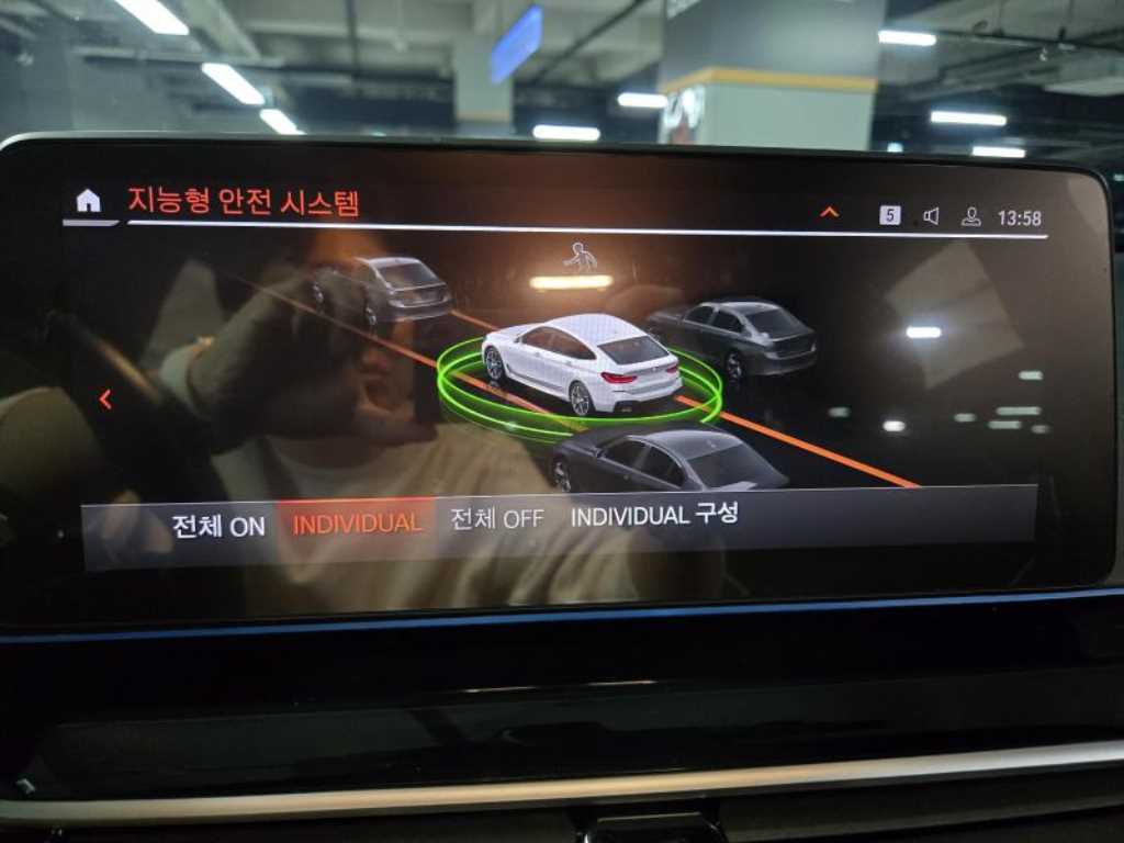 BMW Gran Turismo — photo 17