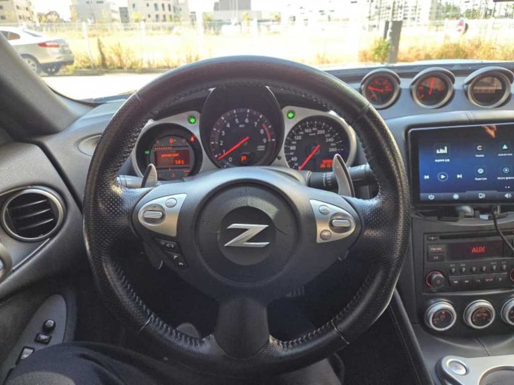 Nissan 370Z — photo 05
