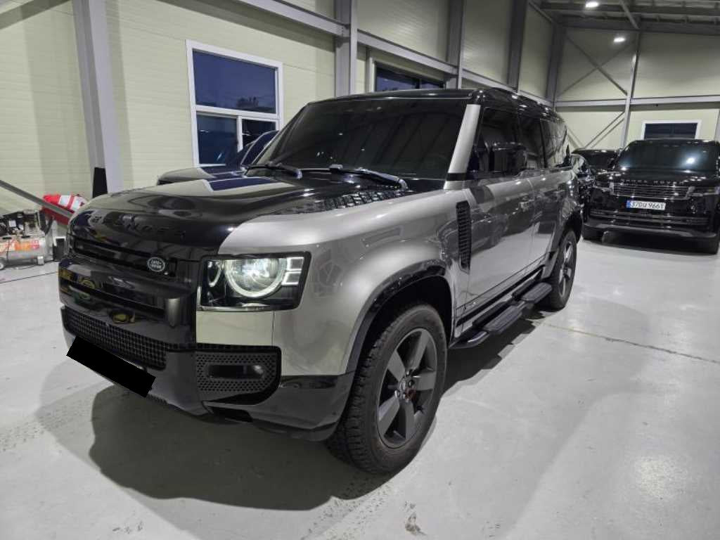 Land Rover Defender — photo 01