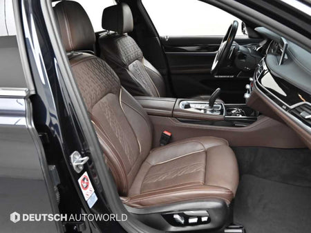 BMW 7-Series — photo 10