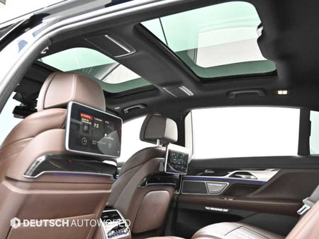 BMW 7-Series — photo 18