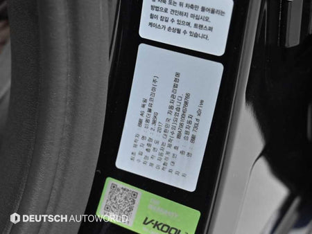 BMW 7-Series — photo 20