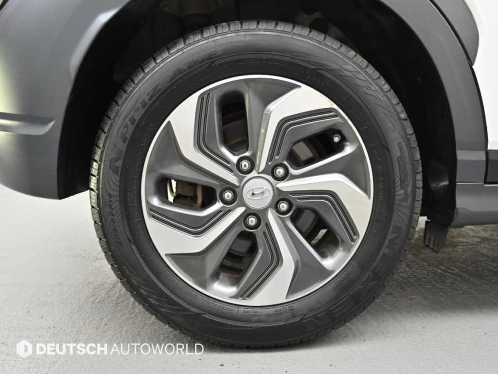 Hyundai Kona — photo 05