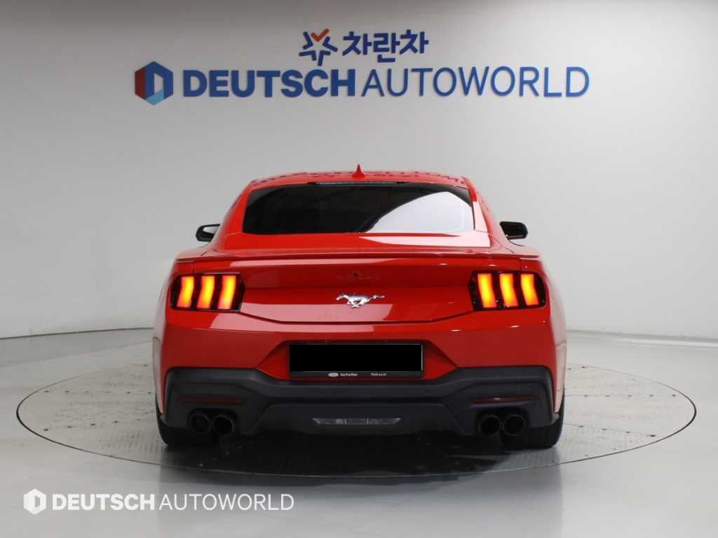 Ford Mustang — photo 04
