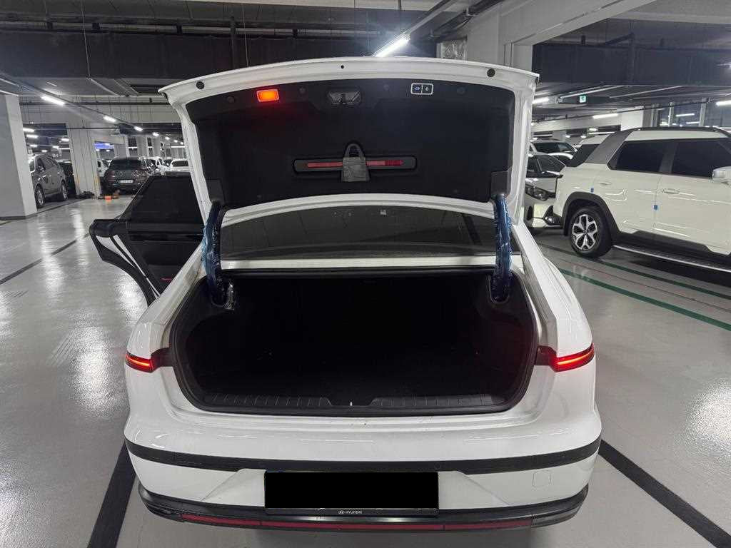Hyundai Grandeur — photo 16