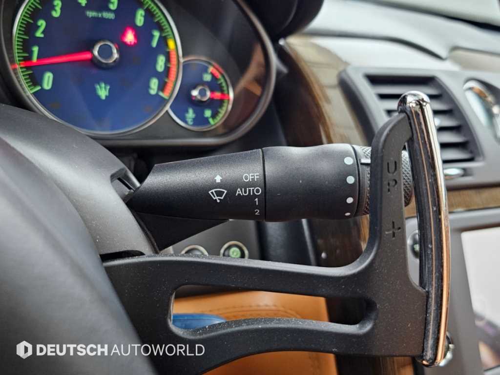 Maserati Quattroporte — photo 17