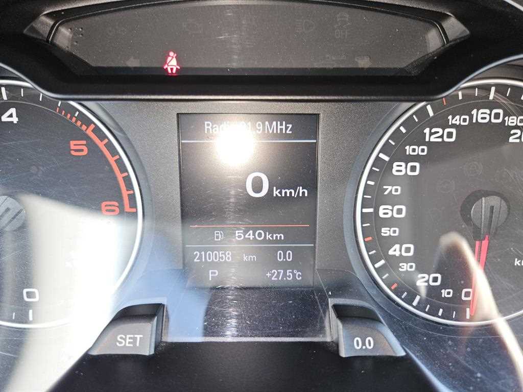 Audi A4 — photo 11