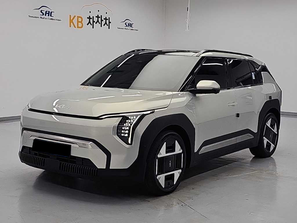 Kia EV3 — photo 01