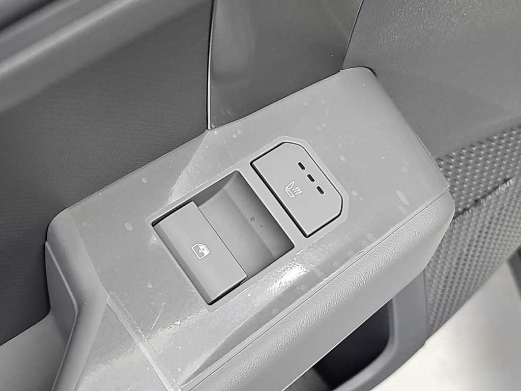 Kia EV3 — photo 14