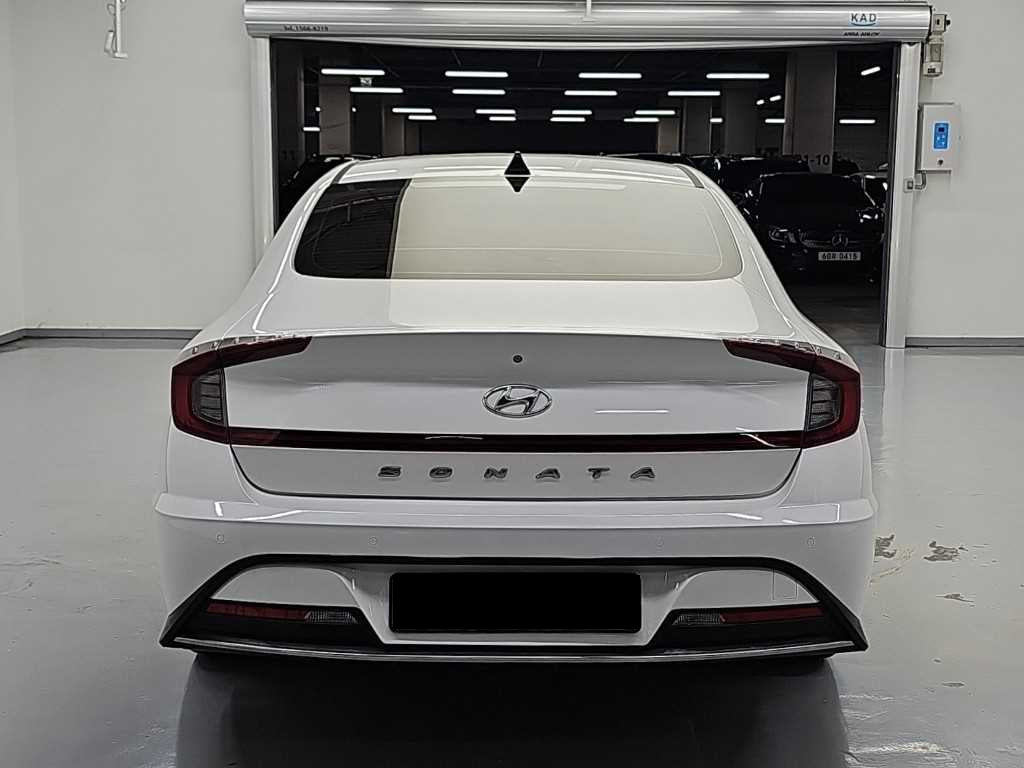Hyundai Sonata — photo 03