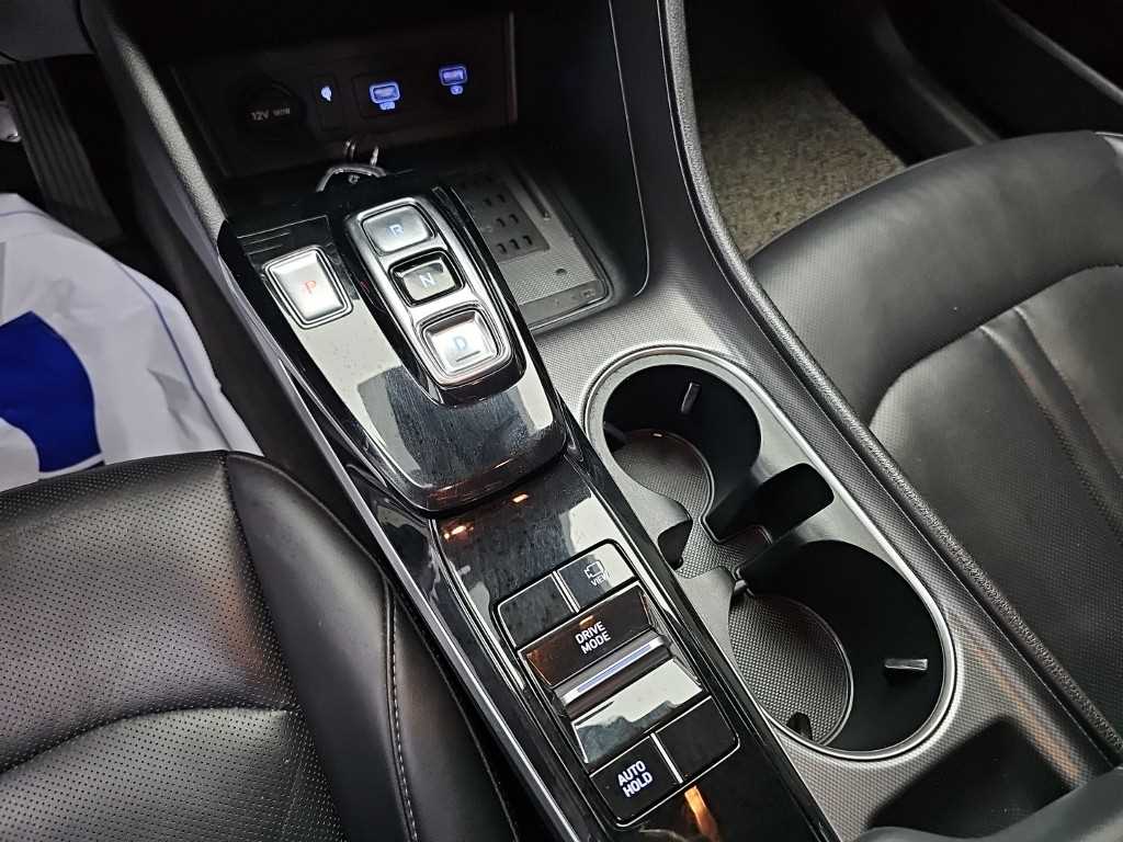 Hyundai Sonata — photo 08