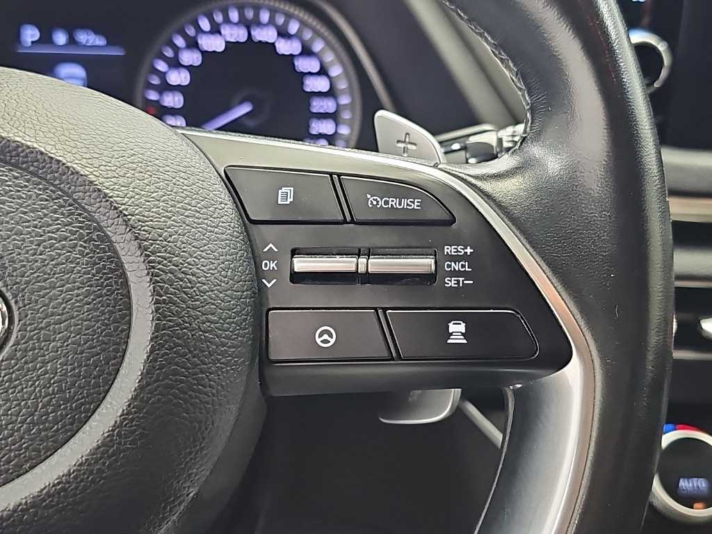 Hyundai Sonata — photo 16