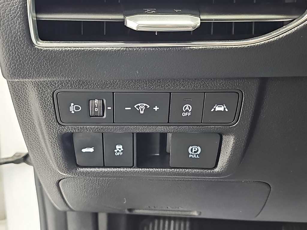 Hyundai Sonata — photo 17