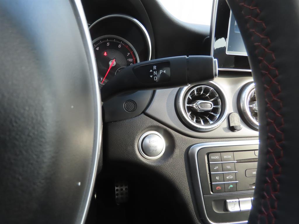 Mercedes-Benz CLA-Class — photo 14