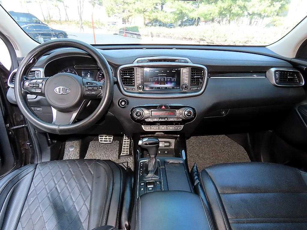 Kia Sorento — photo 07