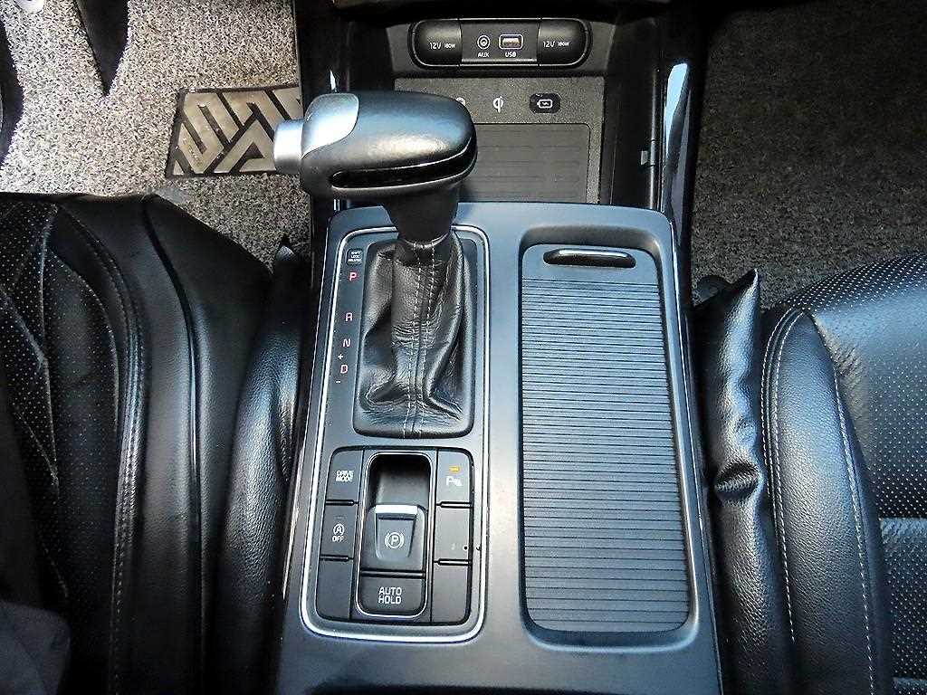 Kia Sorento — photo 10