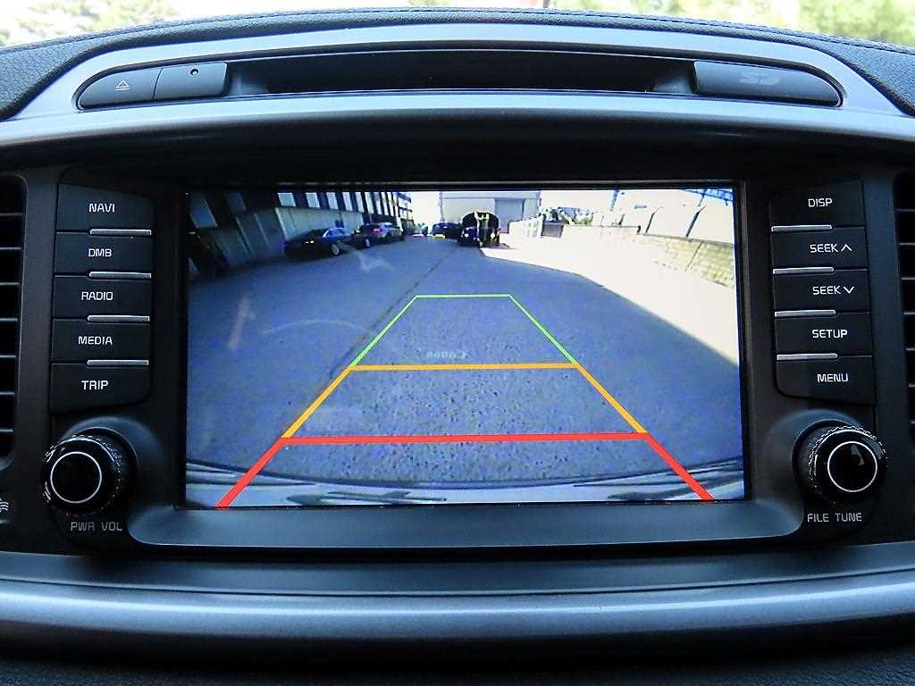 Kia Sorento — photo 14