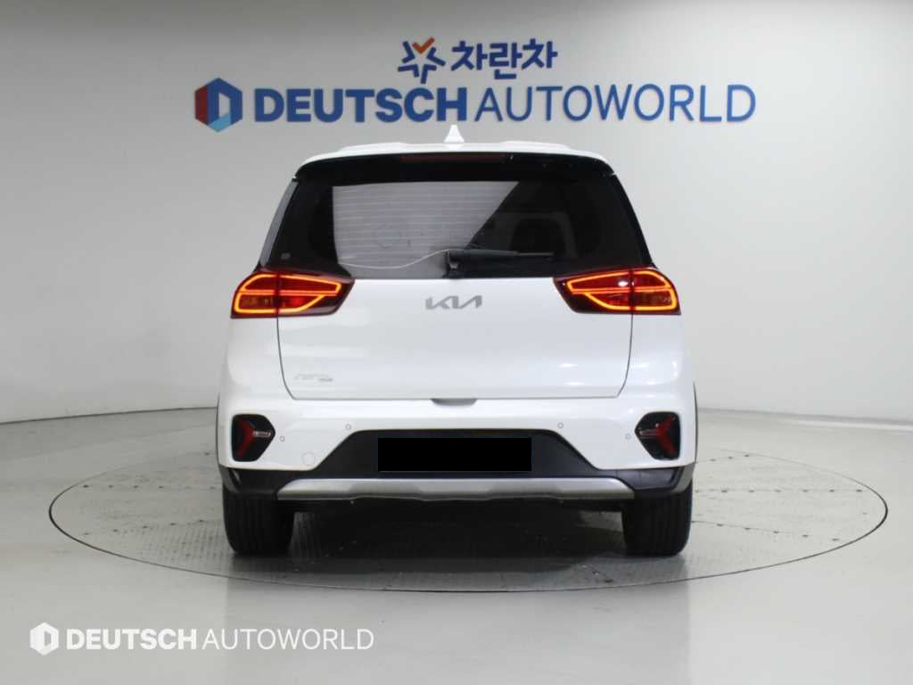 Kia Niro — photo 04