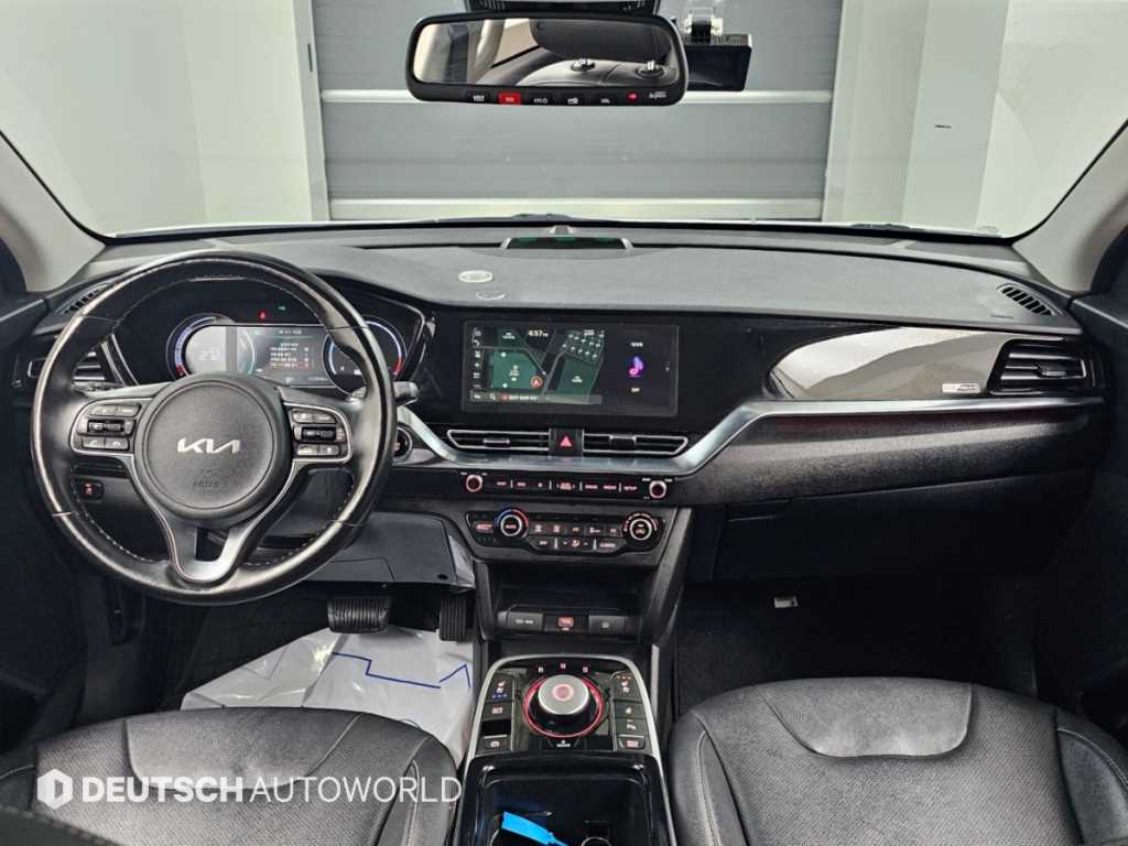 Kia Niro — photo 07