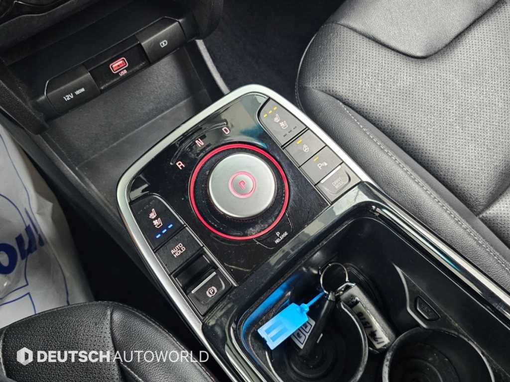 Kia Niro — photo 09