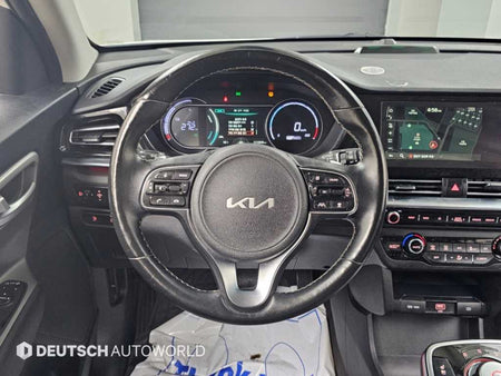 Kia Niro — photo 13