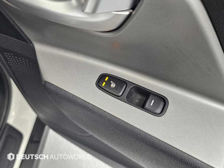 Kia Niro — photo 16