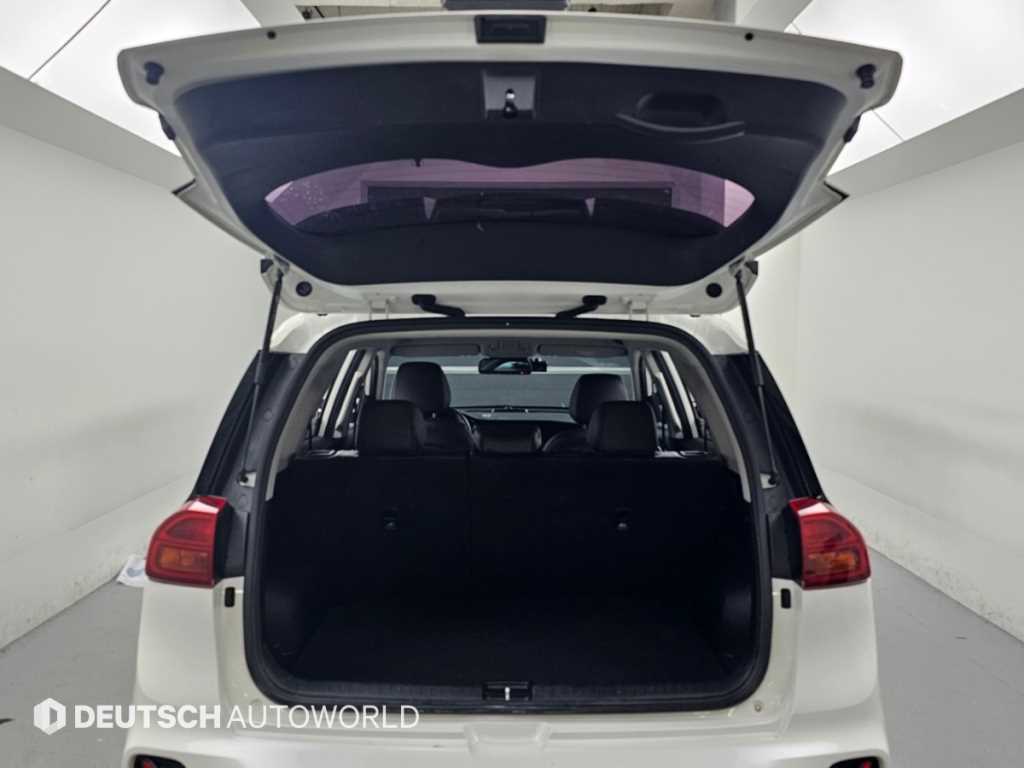 Kia Niro — photo 19